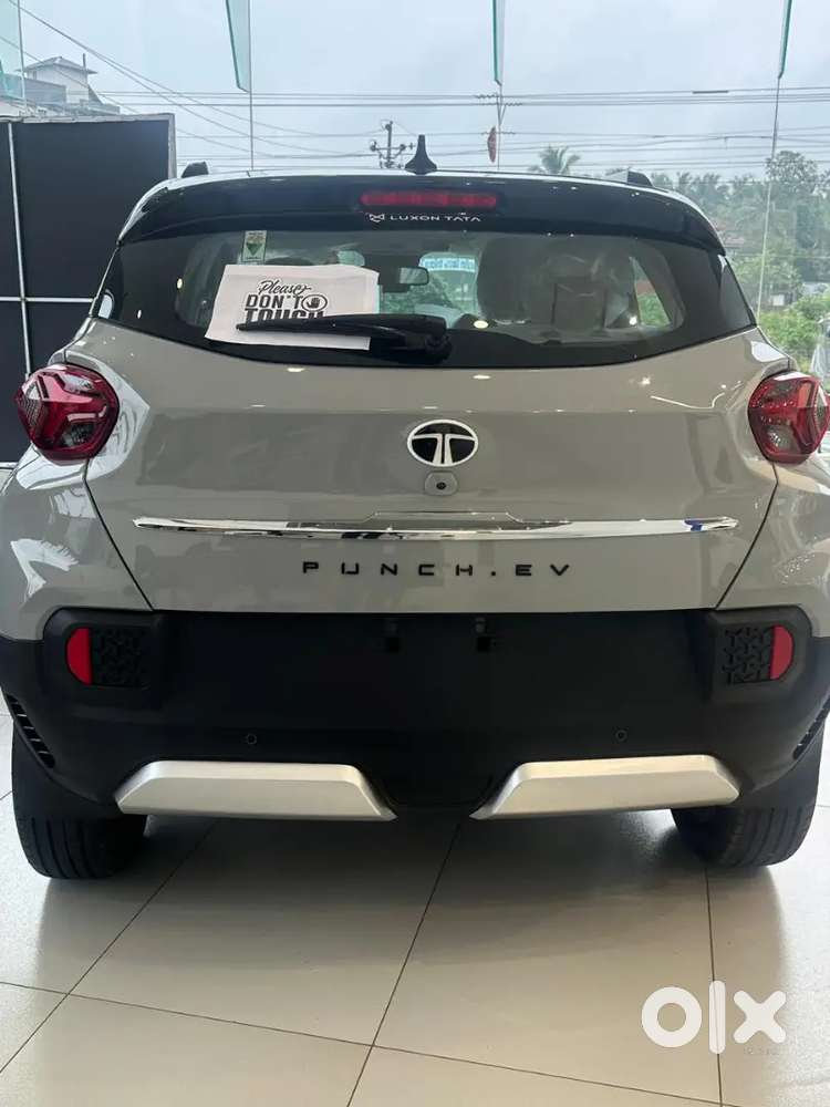 Tata Punch Ev 2025 Electric 0 Km Driven