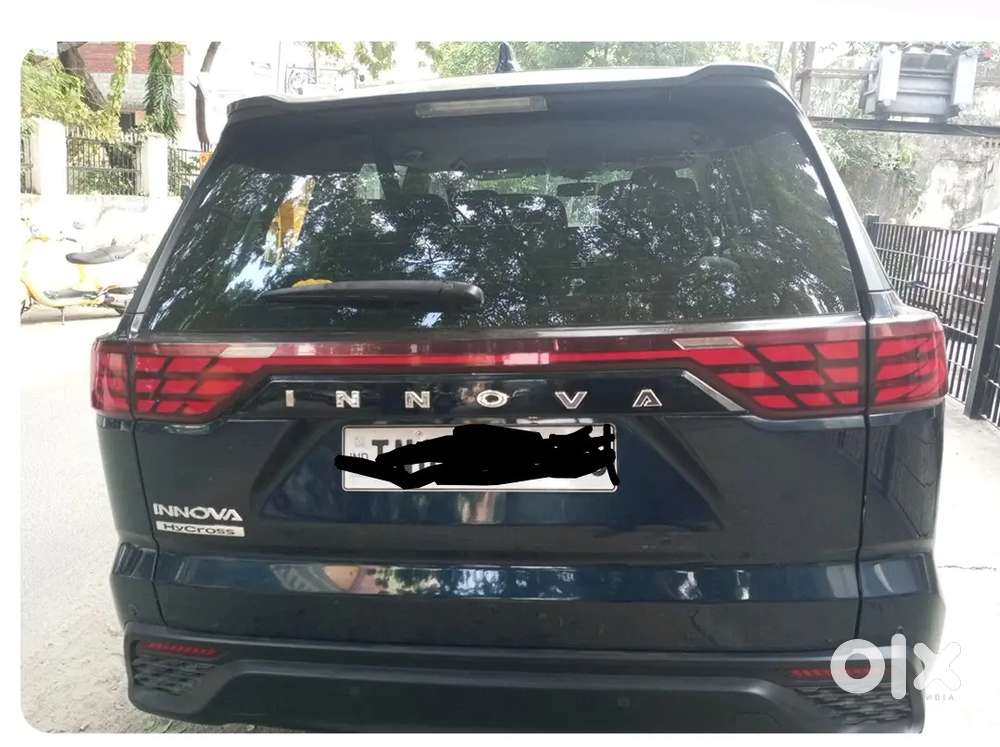 Toyota Innova Hycross Gx Petrol 2026