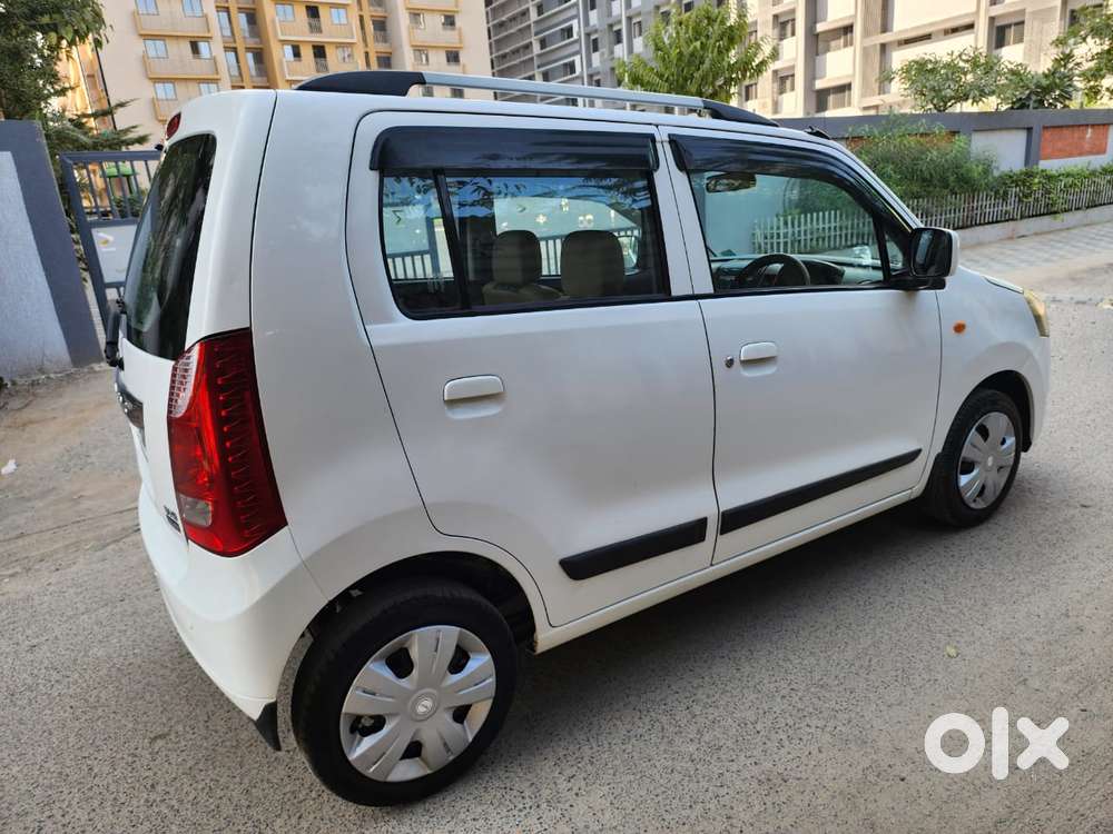 Maruti Suzuki Wagon R Vxi Amt Opt 1.2, 2018, Petrol