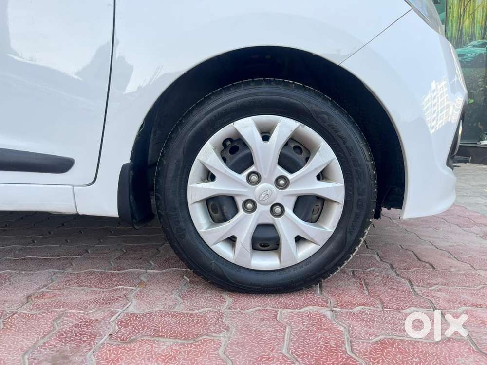 Hyundai Grand I10 2013-2016 Sportz, 2014, Petrol