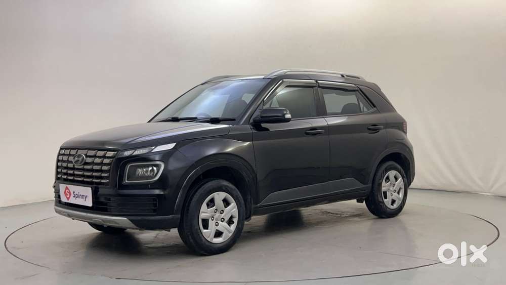 Hyundai Venue 1.2 S (o), 2022, Petrol