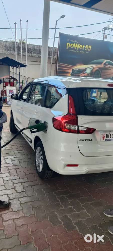 Maruti Suzuki Ertiga 1.5 Vxi 2025