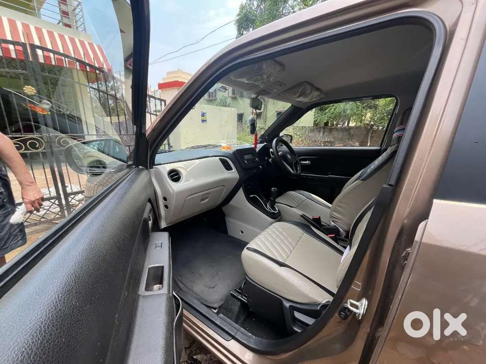 Vehicle Is In Mint Condition 
Additional Led Light Installed