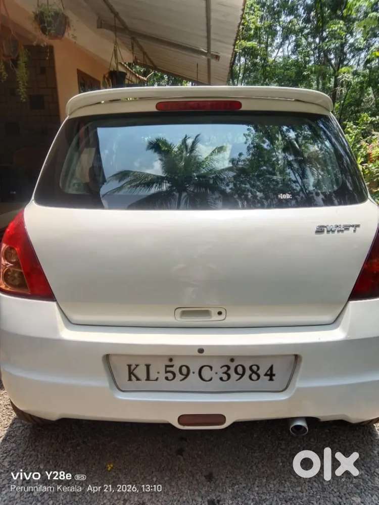 Maruti Suzuki Swift 2010