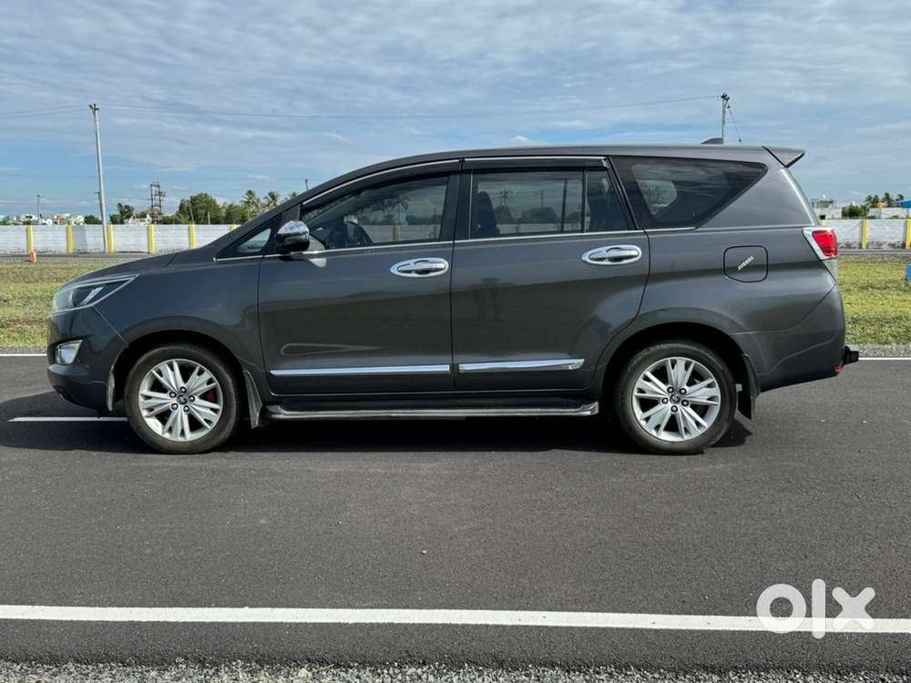 Innova Crysta 2.8z At