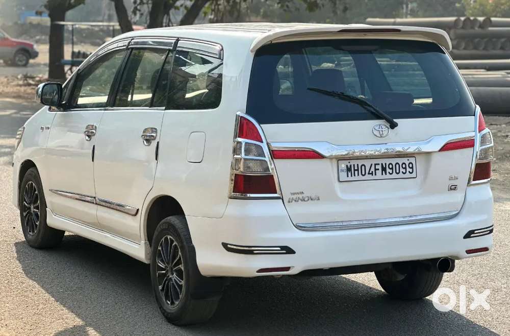 Toyota Innova 2012 Diesel Well Maintained