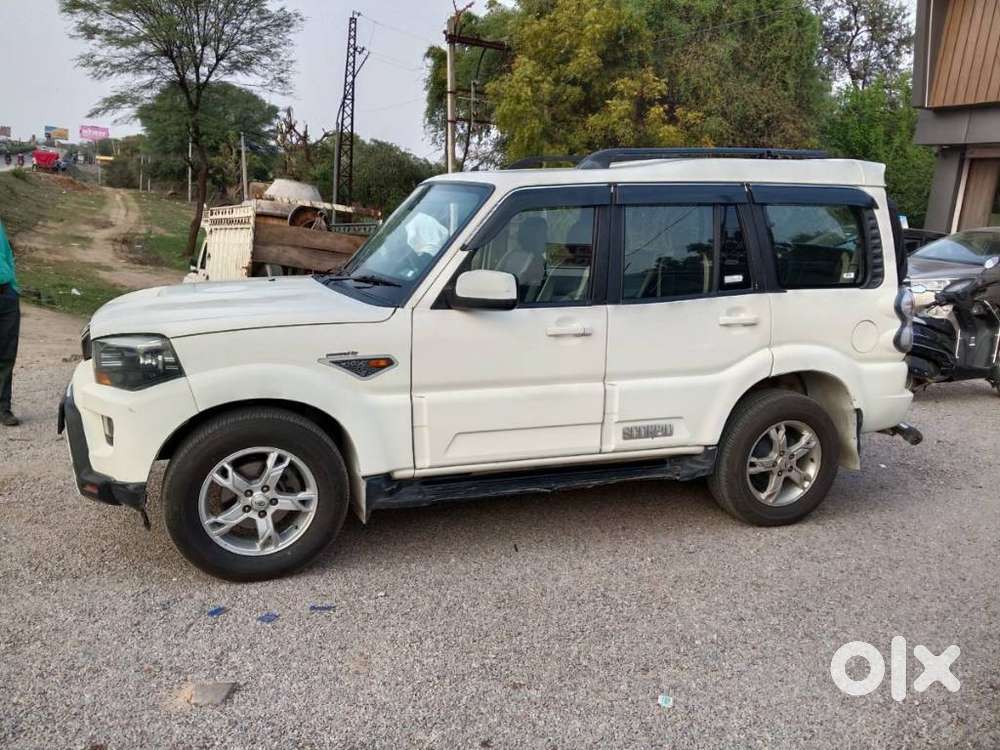 Mahindra Scorpio S10, 2017, Diesel