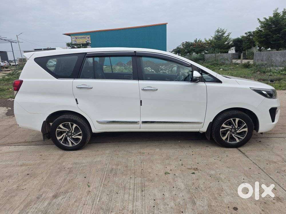 Toyota Innova Crysta 2.4 V 8 Str, 2021, Diesel
