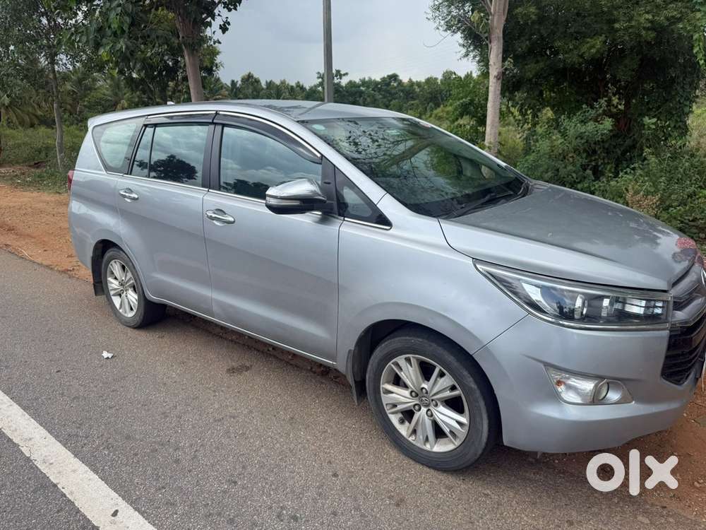 Toyota Innova Crysta 2017