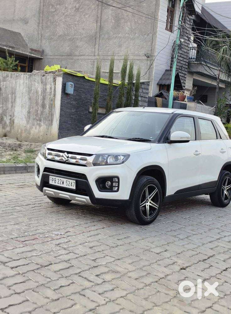 Maruti Suzuki Brezza 1.5 Zxi Smart Hybrid, 2021, Petrol