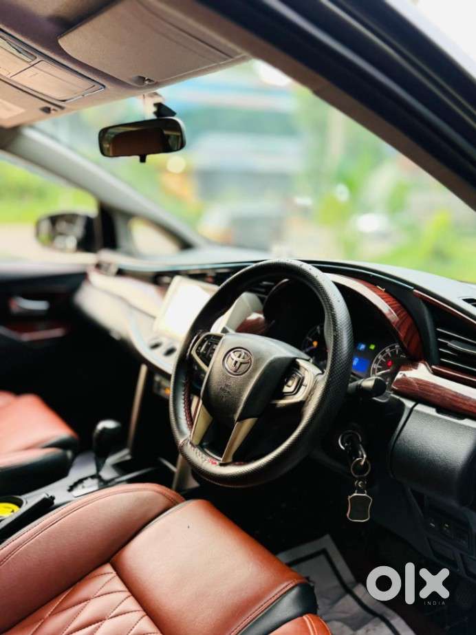 Toyota Innova Crysta, 2016, Diesel