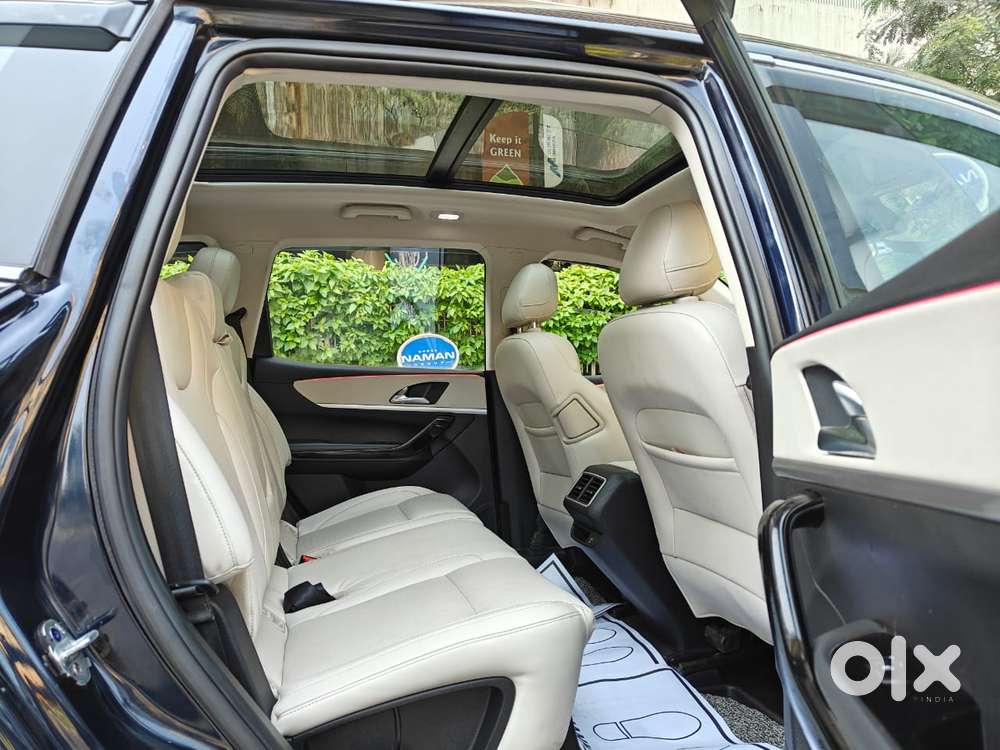 Mahindra Xuv700 2.2 Ax 7 Diesel At Luxury Pack Str, 2023, Diesel