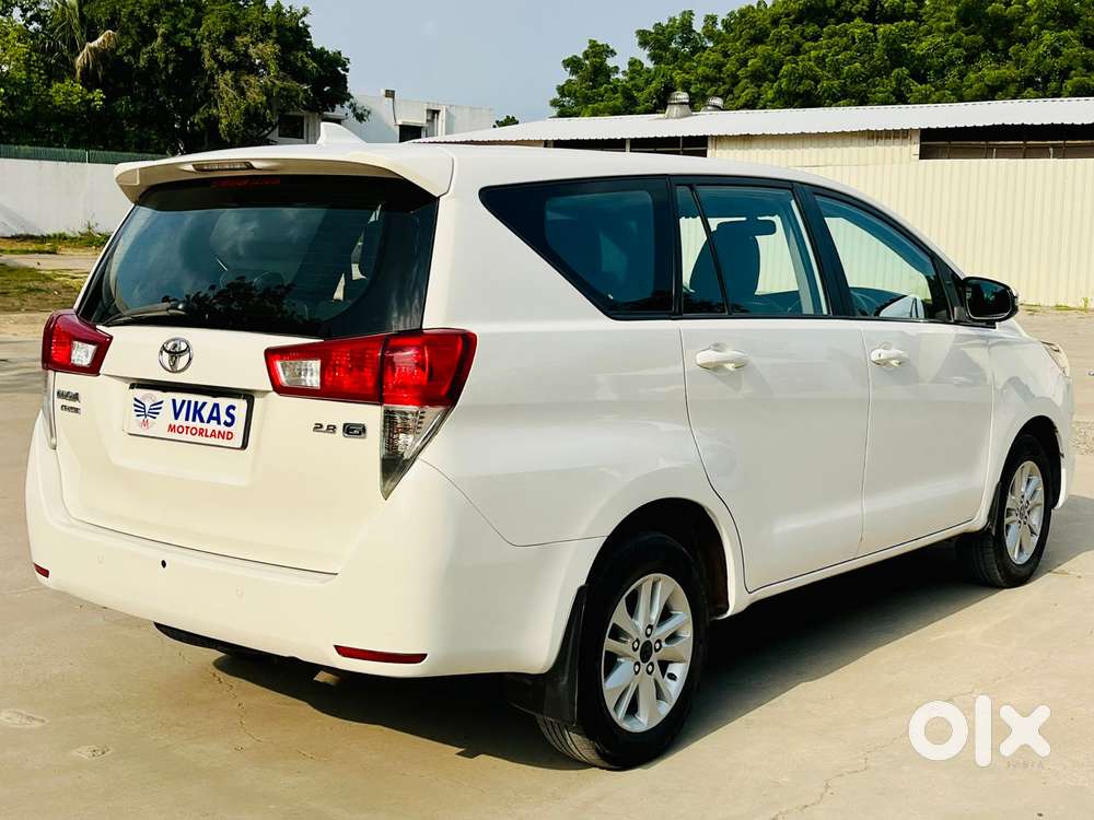 Toyota Innova Crysta [ ] 2.4 Gx At 7 Str, 2017, Diesel