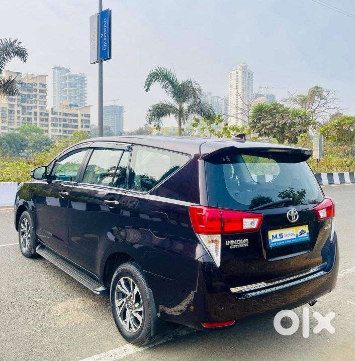 Toyota Innova Crysta 2.8z Automatic, 2017, Diesel