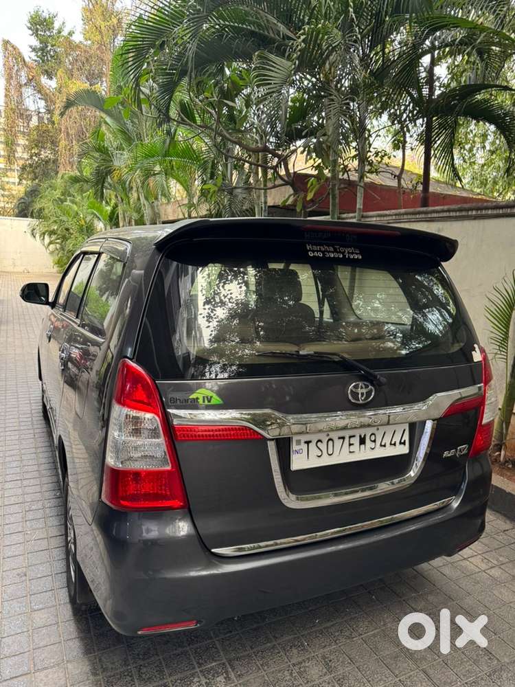Toyota Innova 2015 Diesel 178000 Km Driven