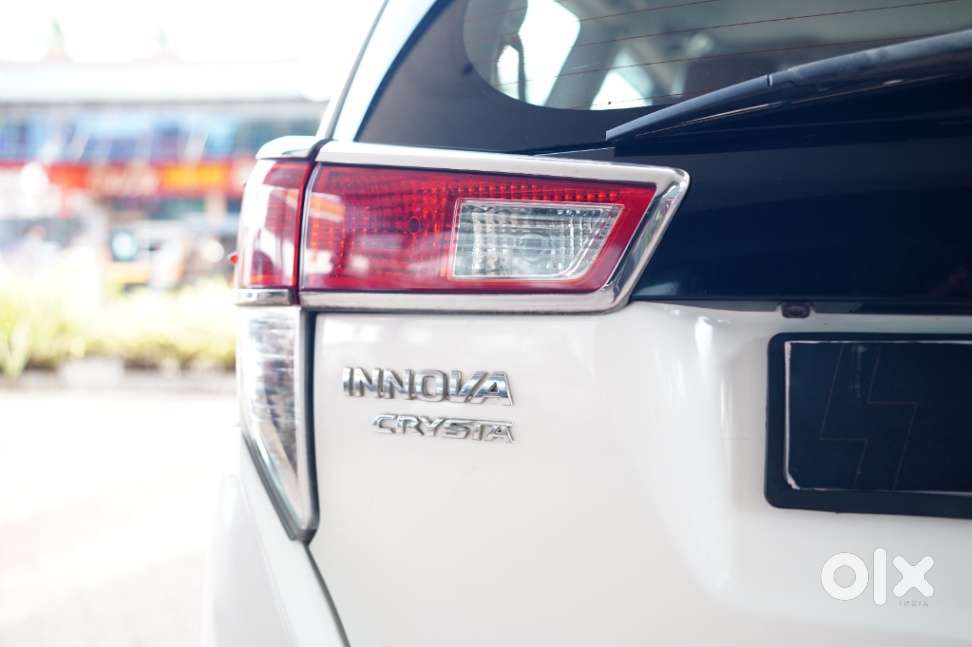 Toyota Innova Crysta 2.8z Automatic, 2017, Diesel