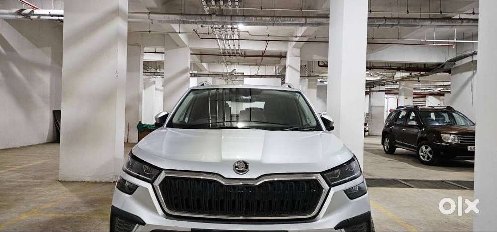 Skoda Kushaq Petrol Automatic 1.0 Style Top Model With Sunroof