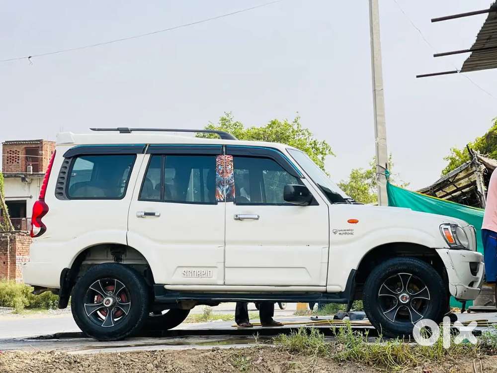 Mahindra Scorpio 2014 Diesel 100300 Km Driven