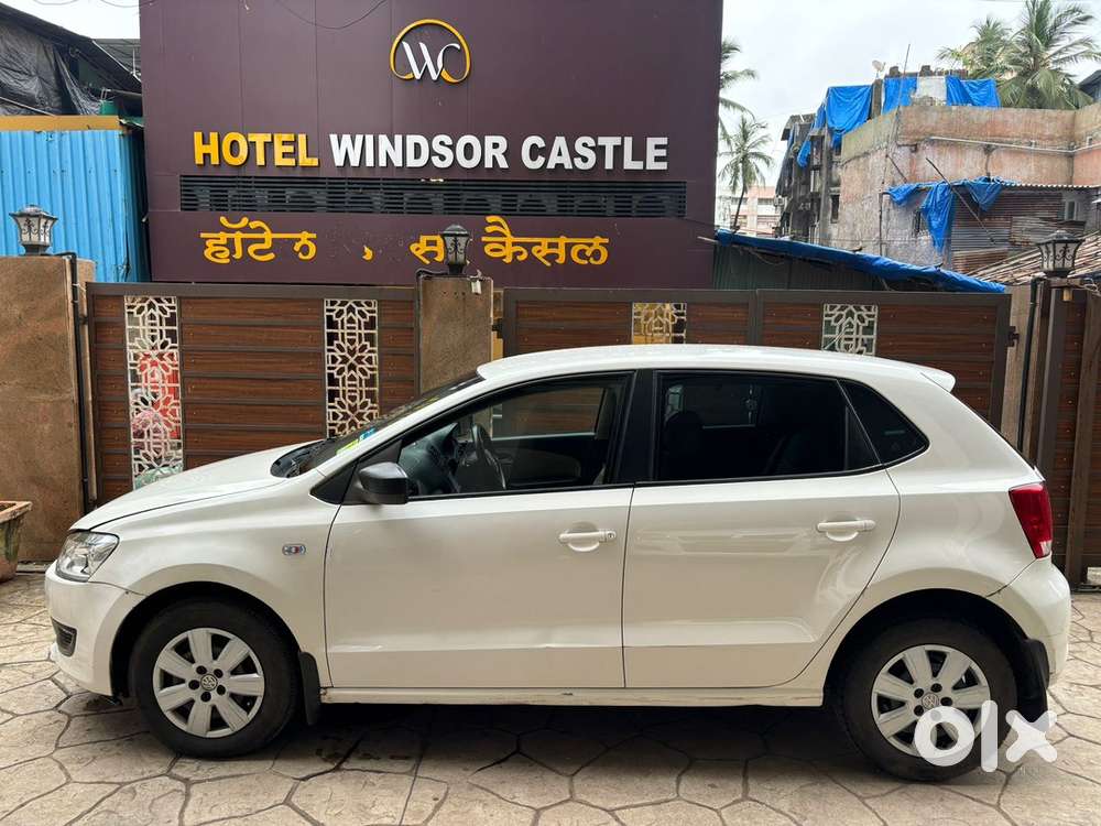 Volkswagen Polo Petrol 2011 Year