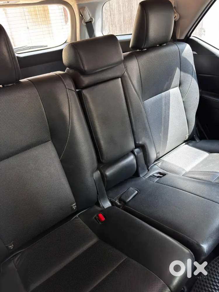 Toyota Fortuner Legender 2022