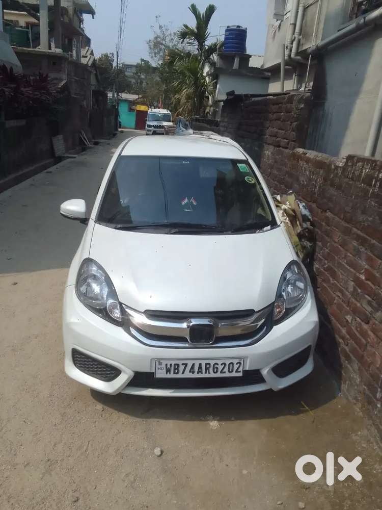 Honda Amaze 2017 Petrol Well Maintained