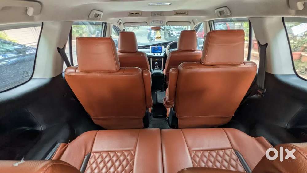 Toyota Innova Crysta [2020-ongoing] 2.4 Gx 7 Str, 2017, Diesel