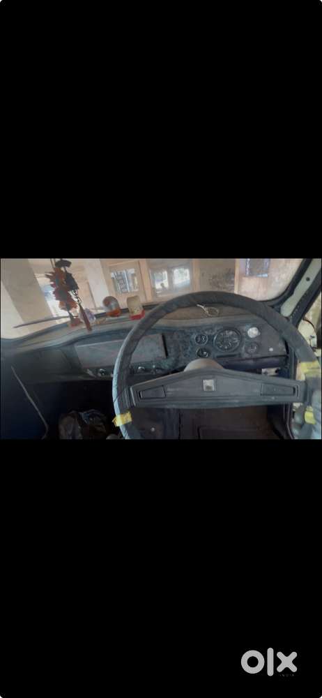 Ambassador Ambassador 1986 Petrol 100000 Km Driven