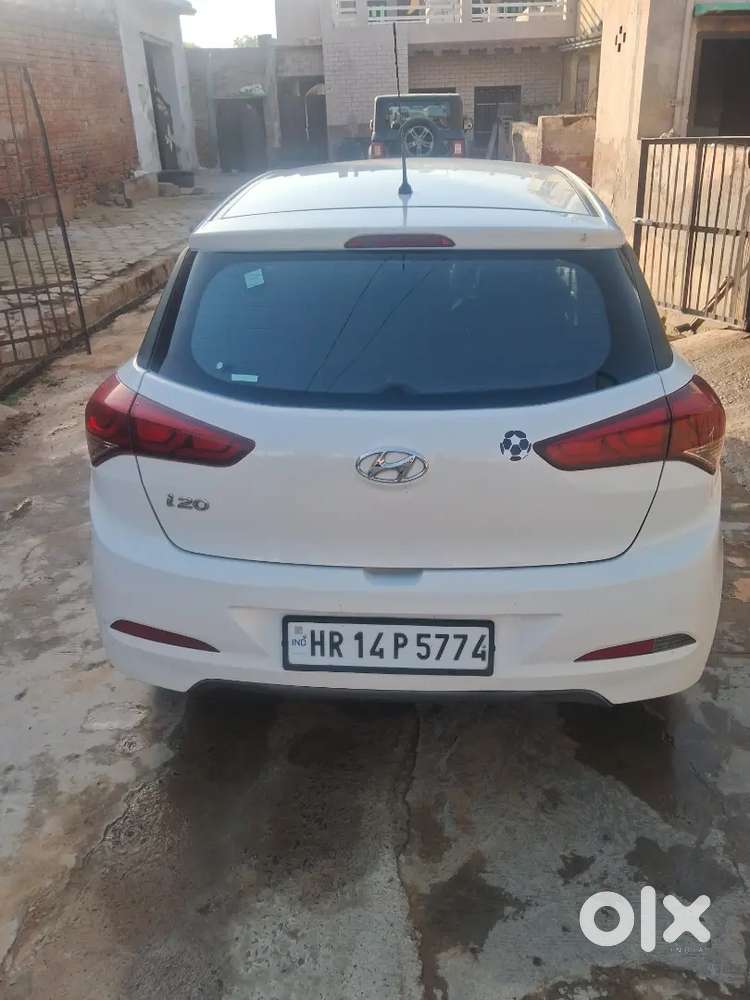 Hyundai Elite I20 2017 Petrol 80000 Km Driven