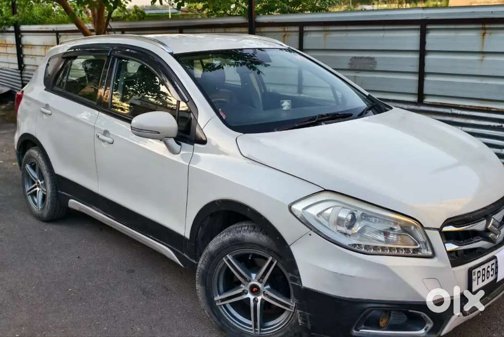 Maruti Suzuki S-cross 2016 Diesel Good Condition