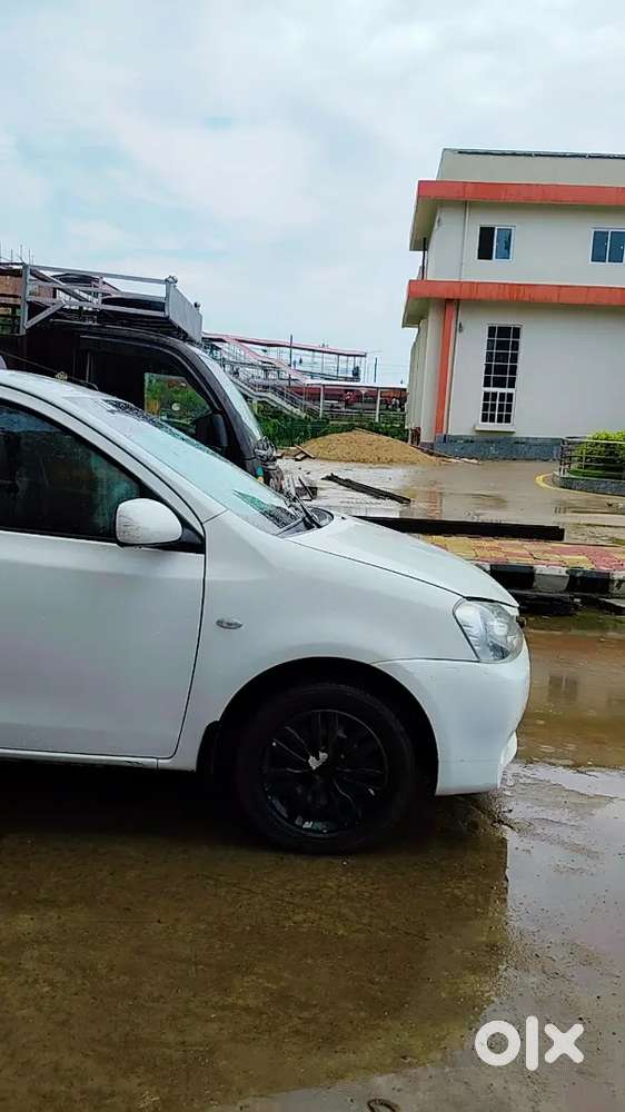 Toyota Etios Liva 2013 Car