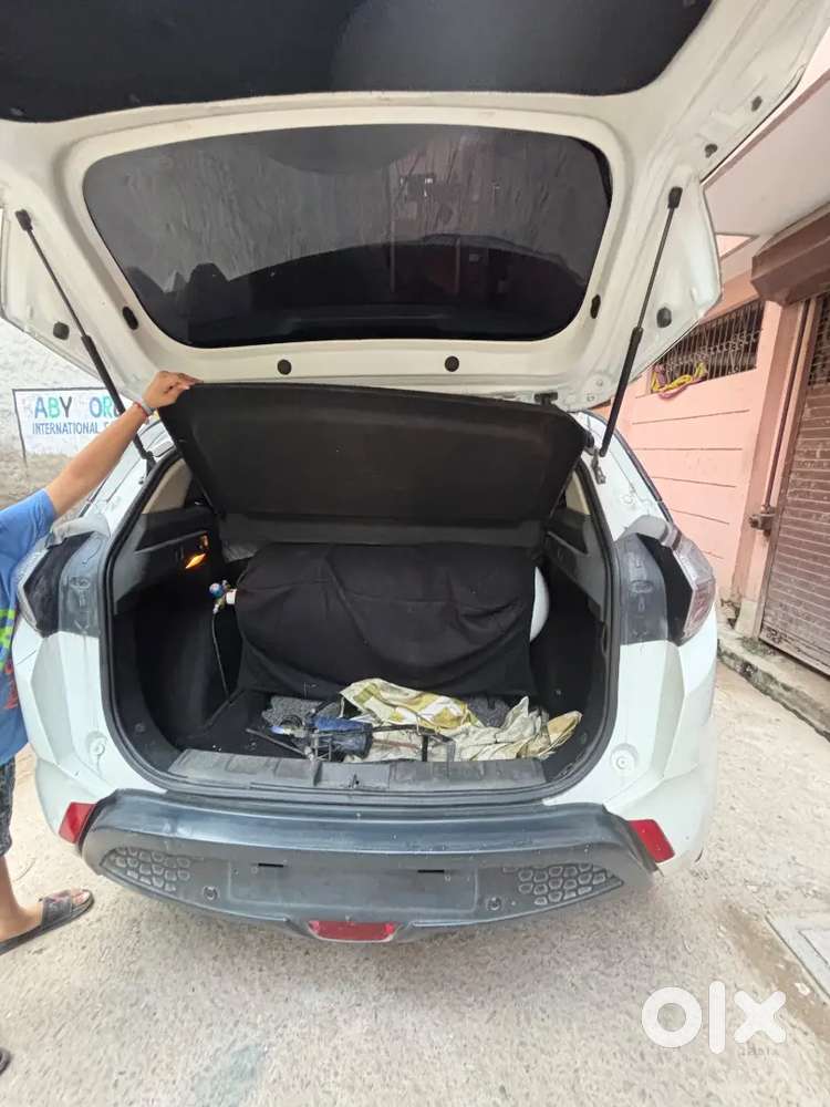 Tata Nexon Revotron Xt 2018