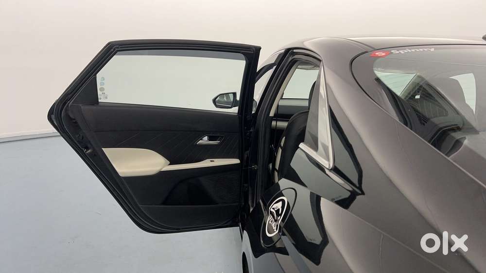 Hyundai Verna 1.5 Sx Petrol Mt, 2023, Petrol