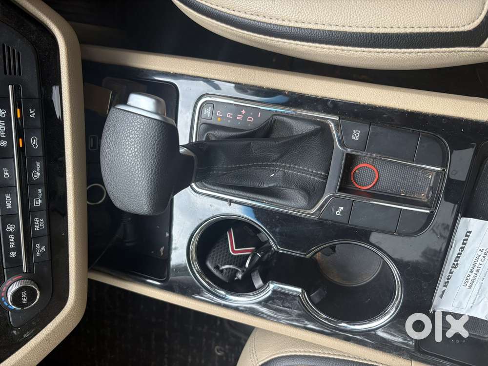 Kia Carnival Prestige, 2021, Diesel