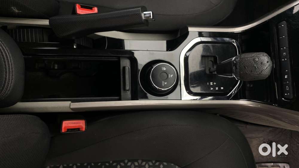 Tata Nexon 1.2 Revotron Xza Plus, 2019, Petrol