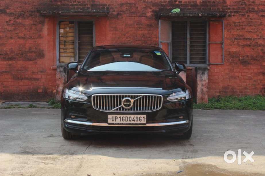 Volvo S90 D4 Inscription, 2023, Petrol