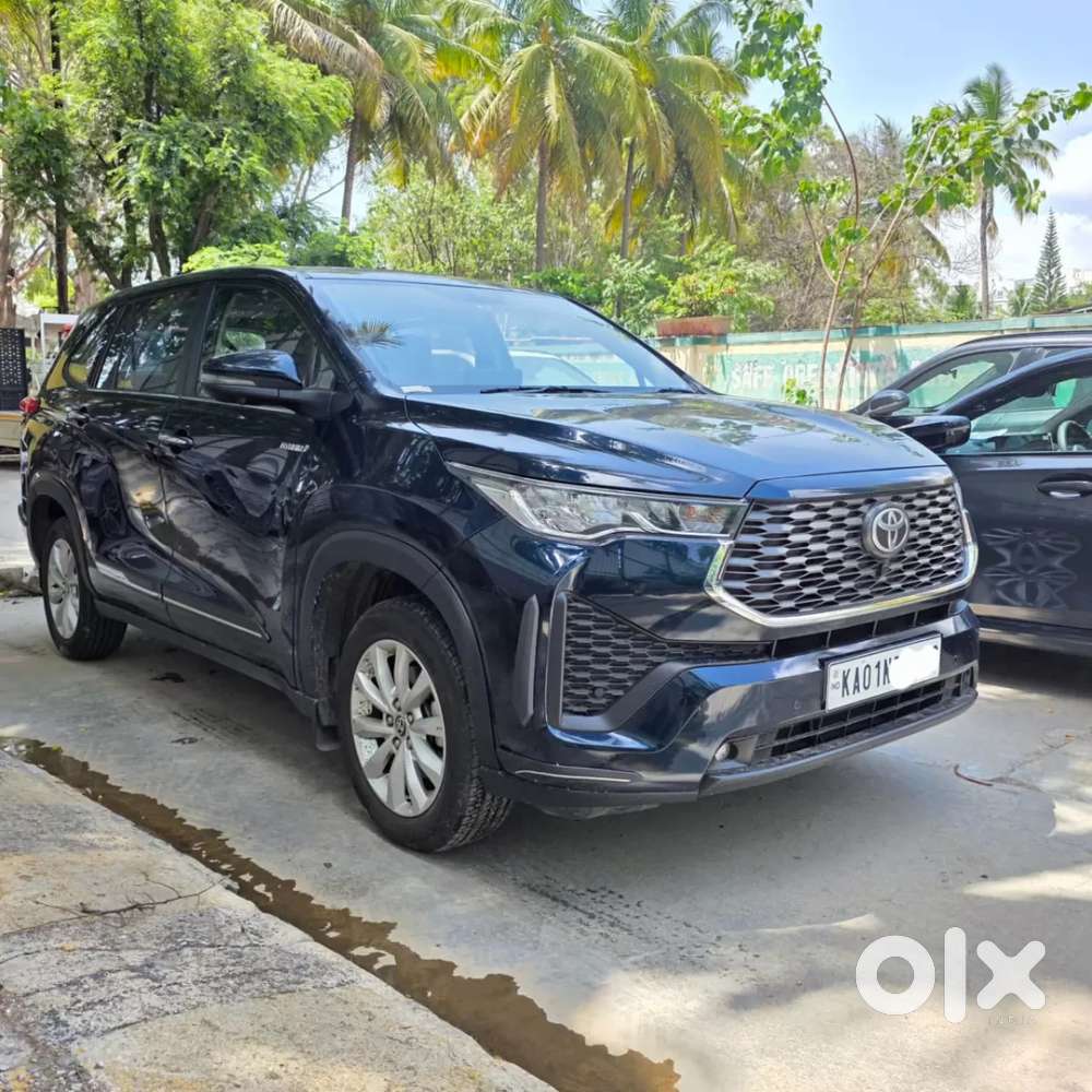 Toyota Innova Hycross 2.0 Vx Hybrid 7 Str, 2024, Petrol