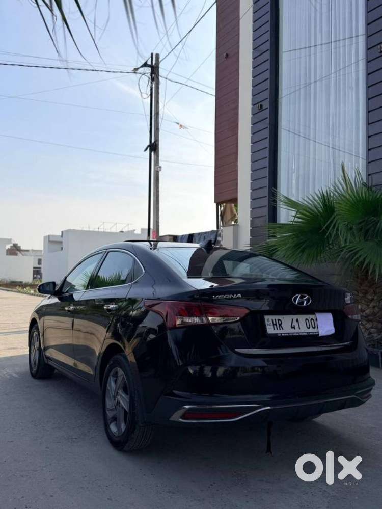 Hyundai Verna Crdi Vgt Sx 1.5, 2022, Diesel