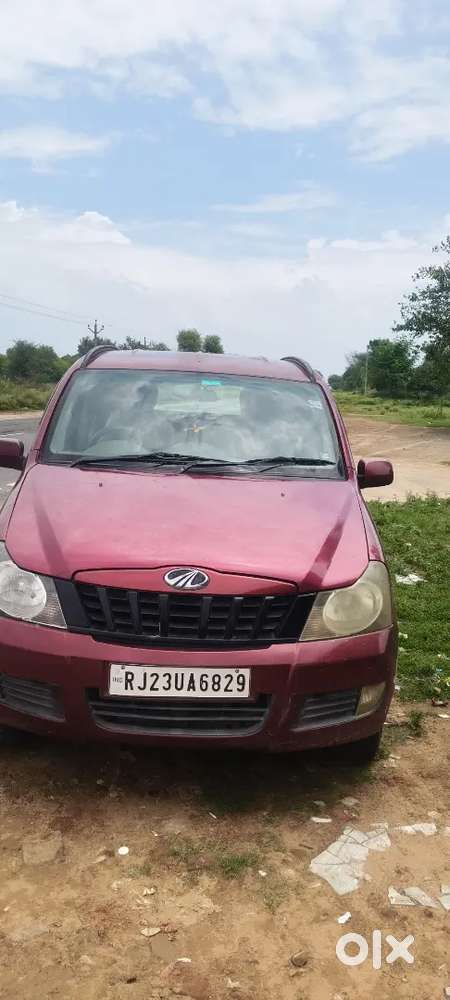 Mahindra Quanto 1.5 C8 2013