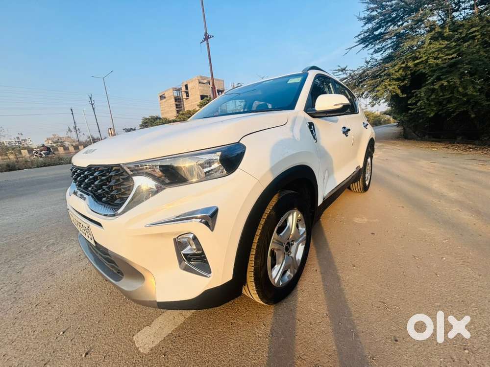 Kia Sonet 2023 White Manual Diesel 1st Owner Excellent Condition