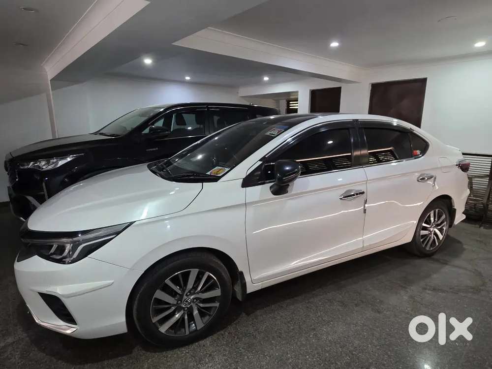 Honda City 2021 Petrol Showroom Condition With Sunroof
