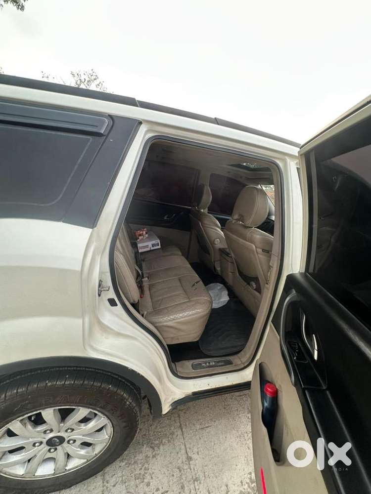 Mahindra Xuv500 2016 Diesel 110000 Km Driven