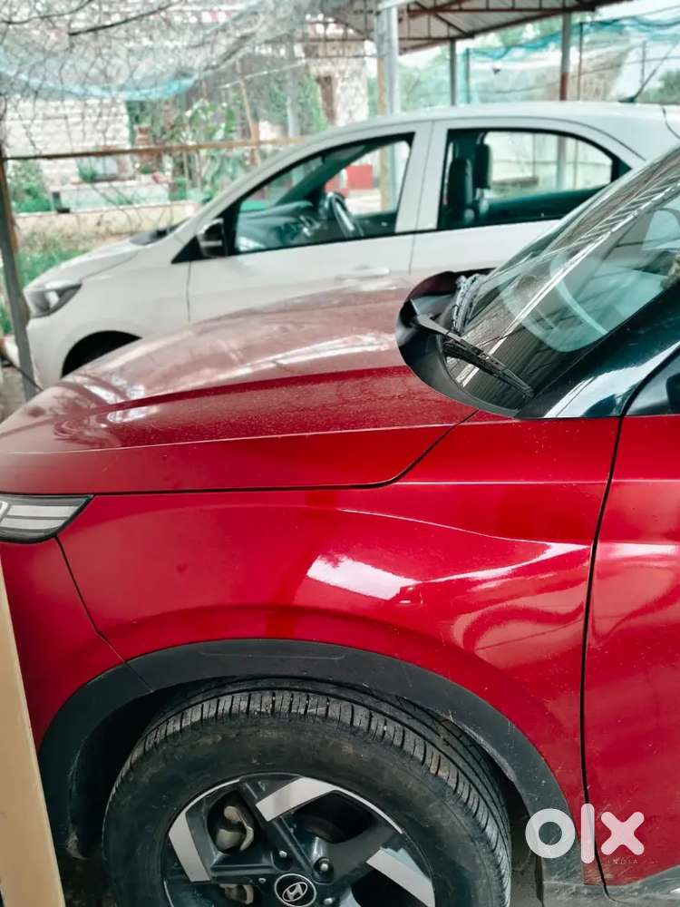 Hyundai Venue 2020 Petrol 21700 Km Driven
