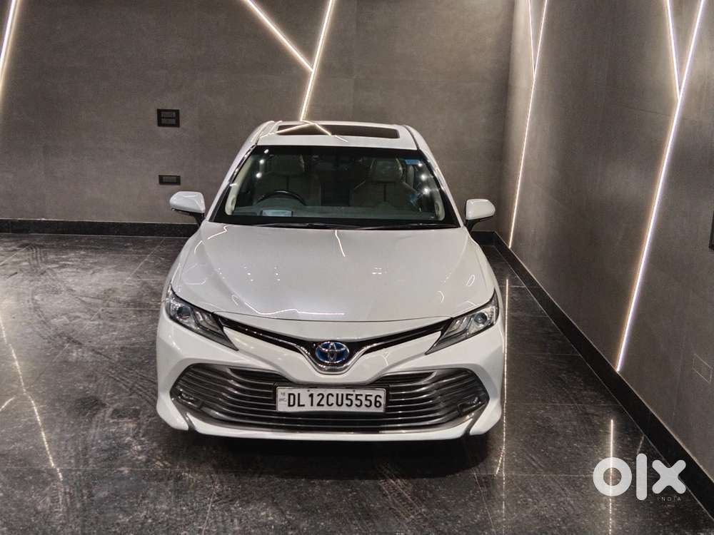 Toyota Camry Hybrid, 2021, Petrol