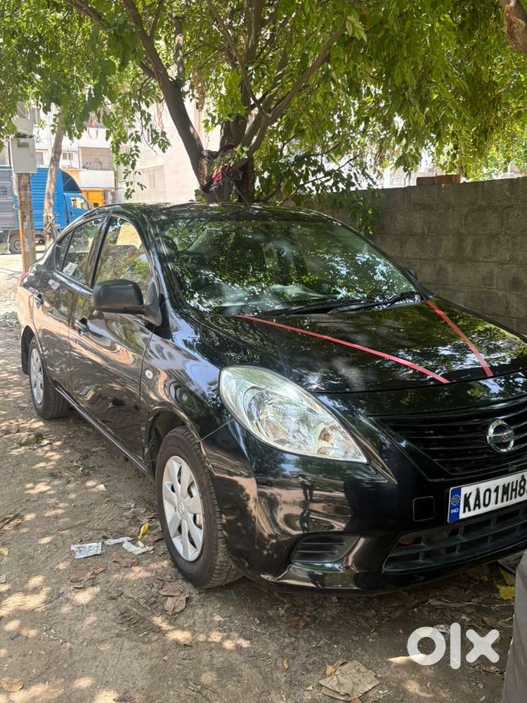 Nissan Sunny Petrol 2011