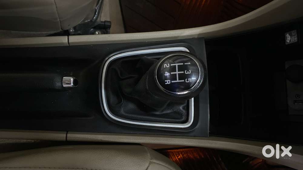 Maruti Suzuki Ciaz 1.5 Alpha Shvs Petrol, 2021, Petrol