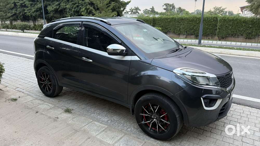 Tata Nexon 1.5 Revotorq Xma Plus (s) Amt, 2019, Diesel