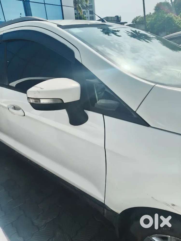 Ford Ecosport 1.5 Tdci Titanium Mt  2015  Diesel  Manual 1.77 Lakh