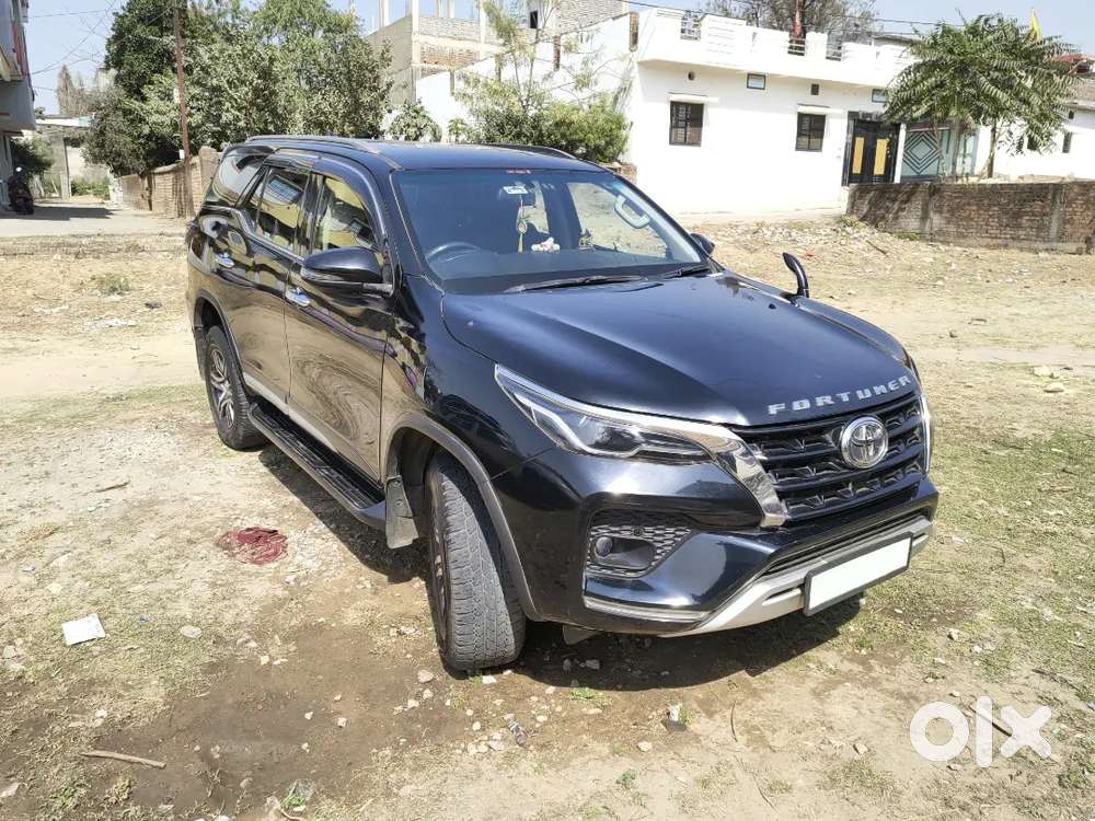 Toyota Fortuner 2022 Diesel 148000 Km Driven