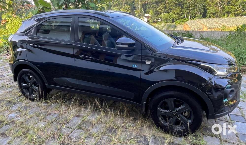 Nexon Ev Prime Dark