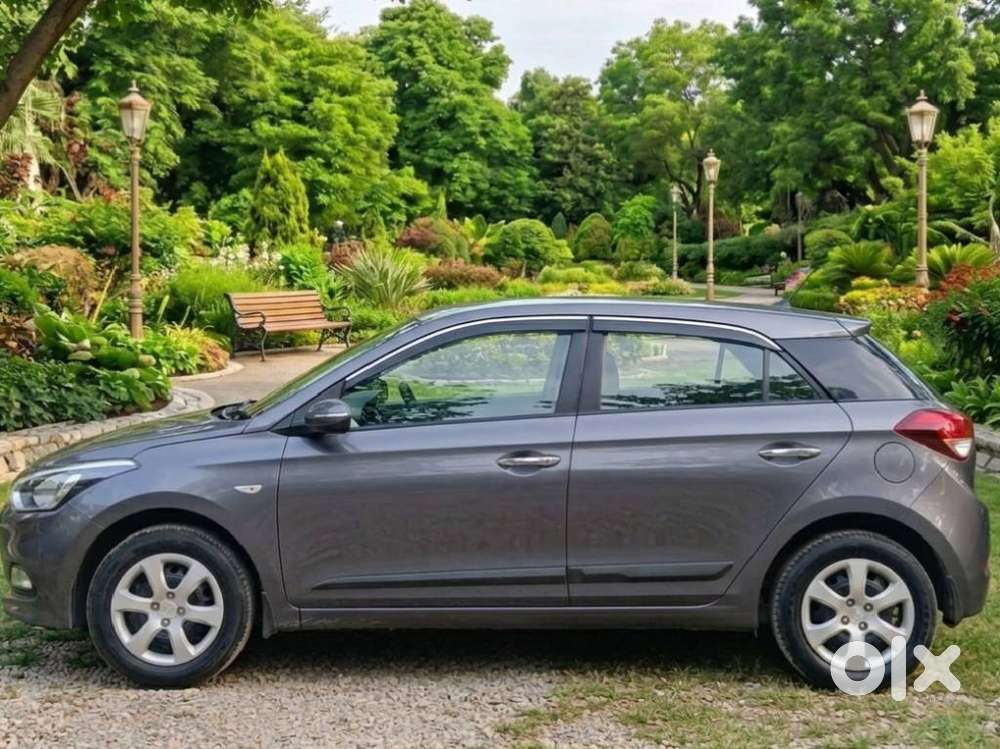 Hyundai I20 2015-2017 Magna At 1.4, 2017, Petrol